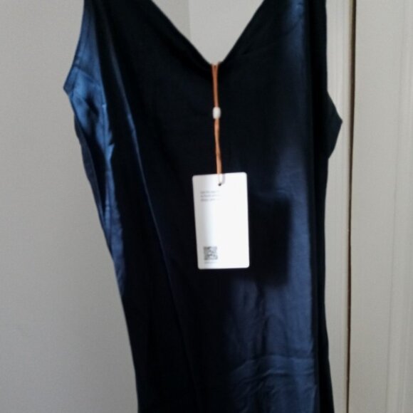Quince 100% Silk Maxi Slip Dress. Large. Navy. Washable. Perfect Condition. - Picture 6 of 16